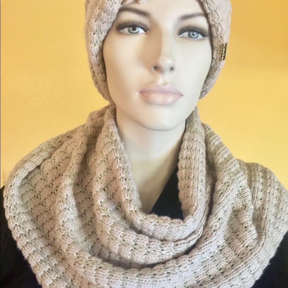 Dusty Pink Winter Wrap Knotted Gold Textured